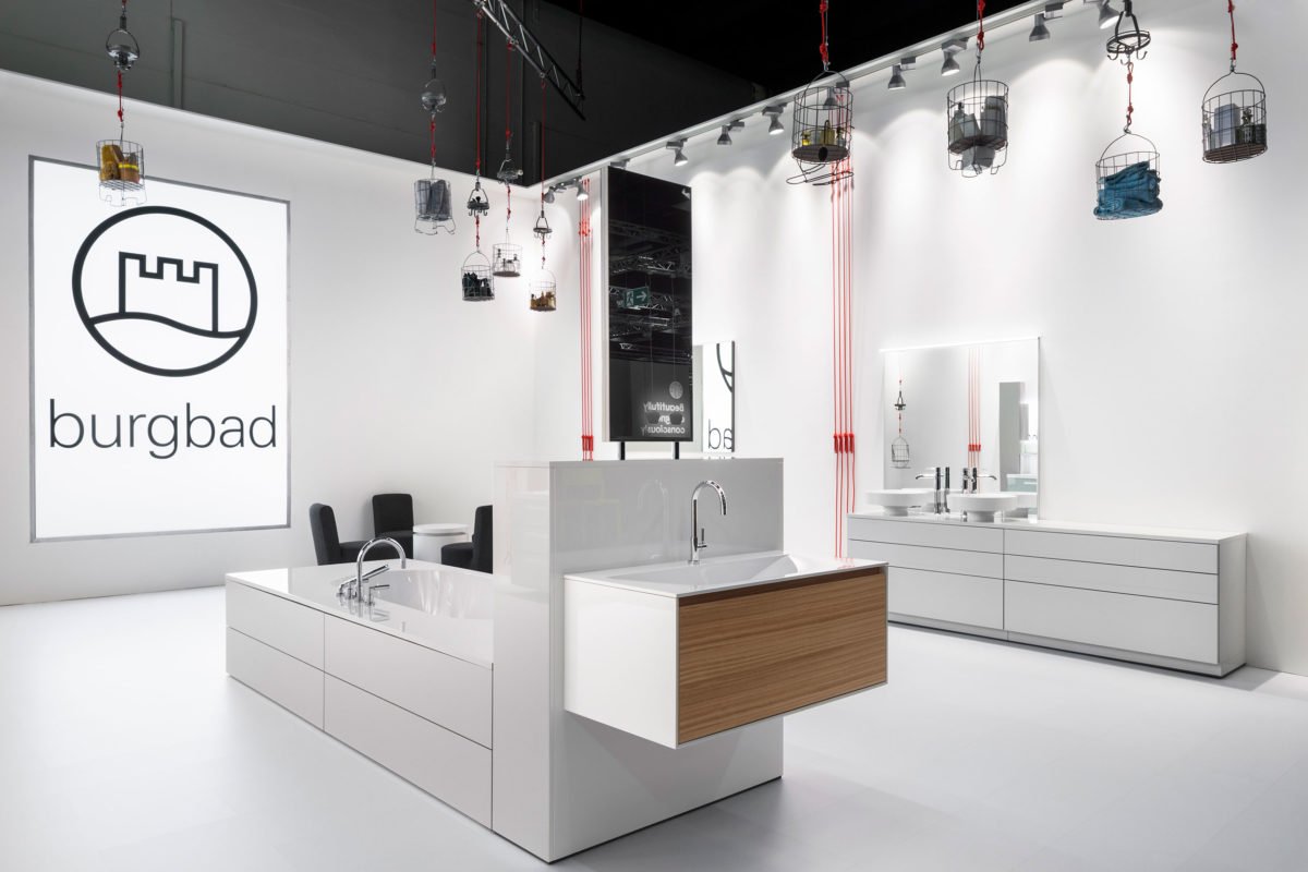 01_Pull_Messestand_burgbad_imm_cologne_2014_FAR-1200x800.jpg